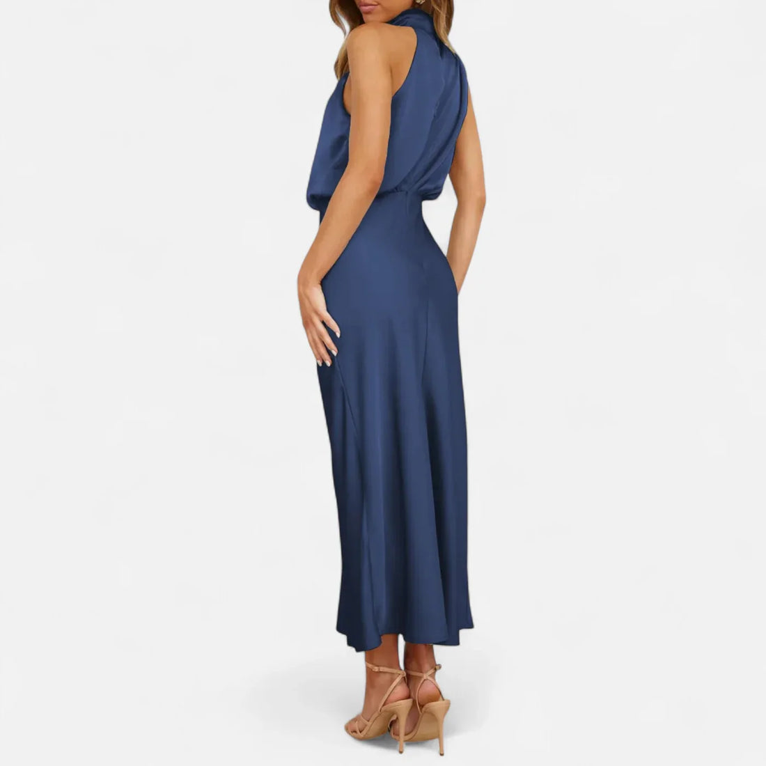 Women’s long satin dress – fluid and timeless elegance