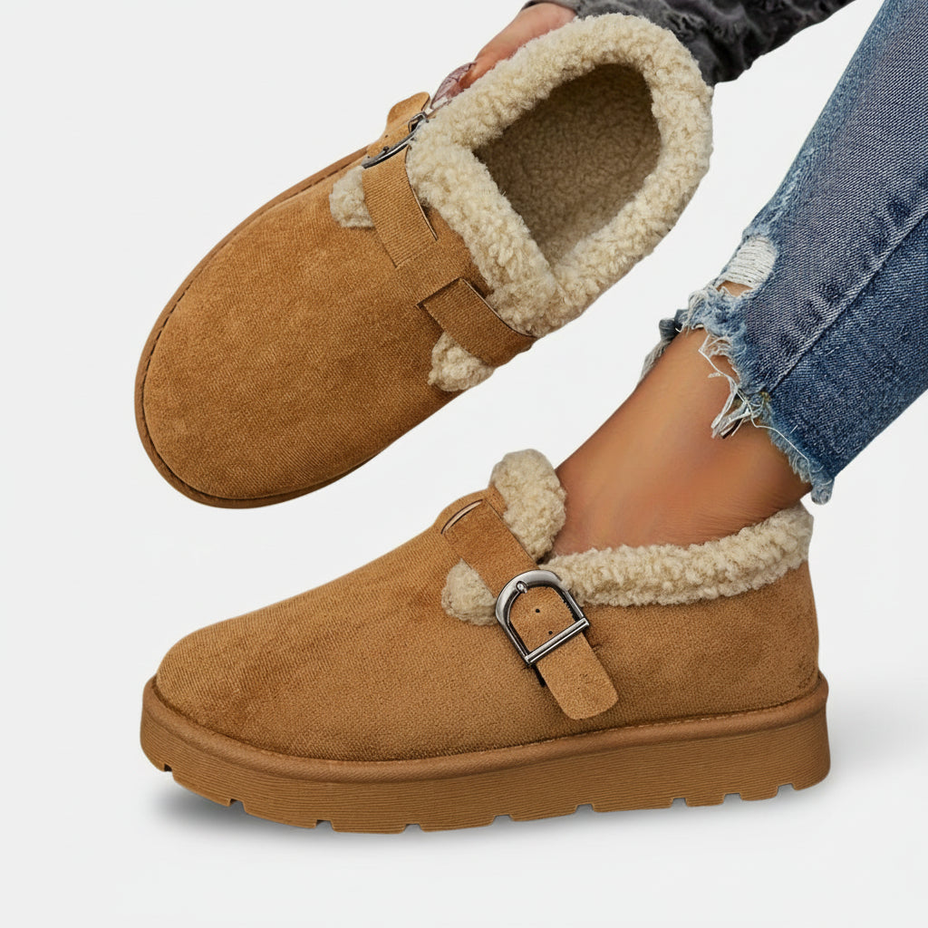 Fur-lined winter mules with buckle for women