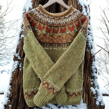 Isla – Warm sweater with a classic woven pattern
