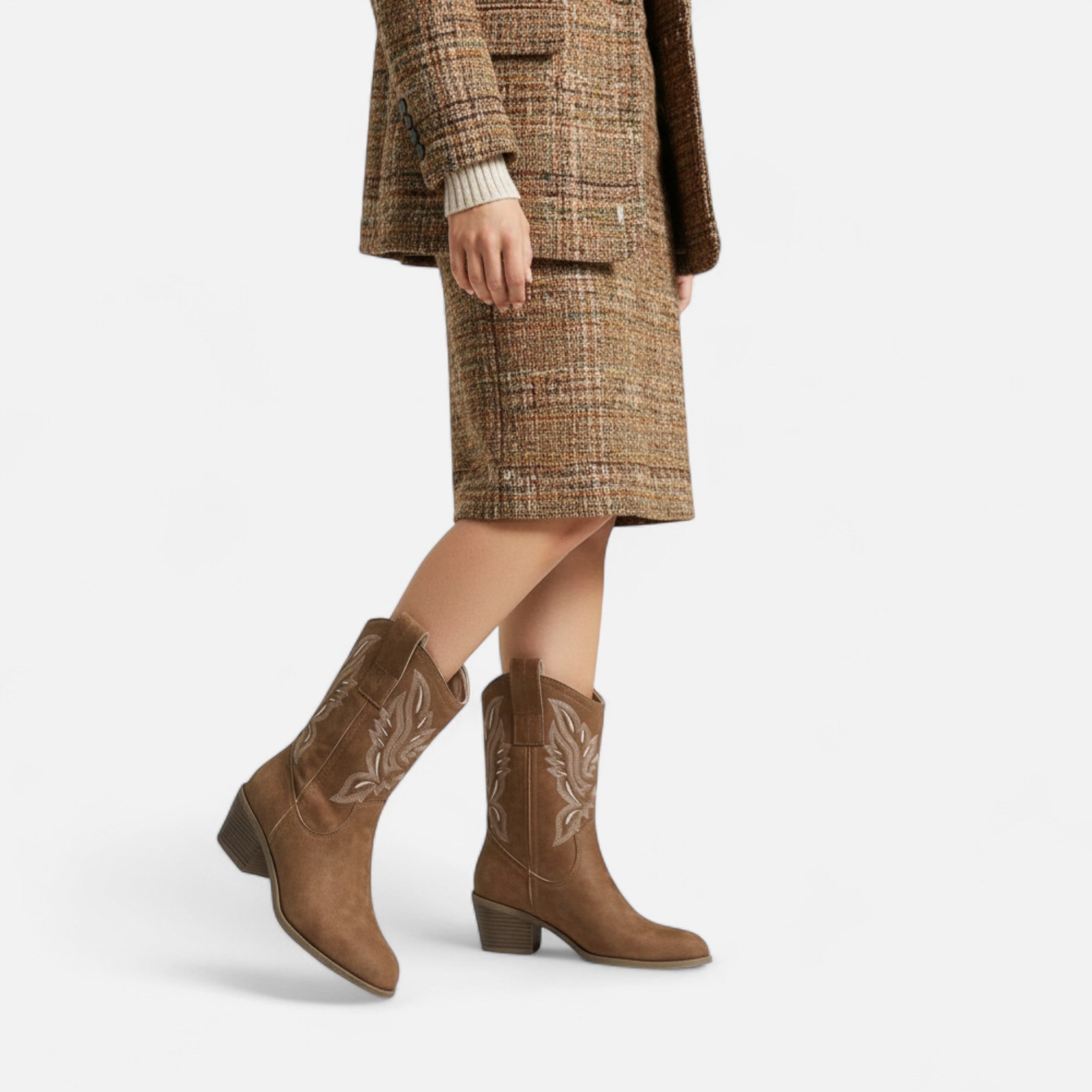 Elvayn | Women’s Suede Cowboy Boots – Vintage Chunky Heel