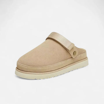 Women’s closed-toe leather slippers