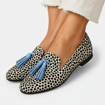 Lightweight and comfortable tassel loafers for women